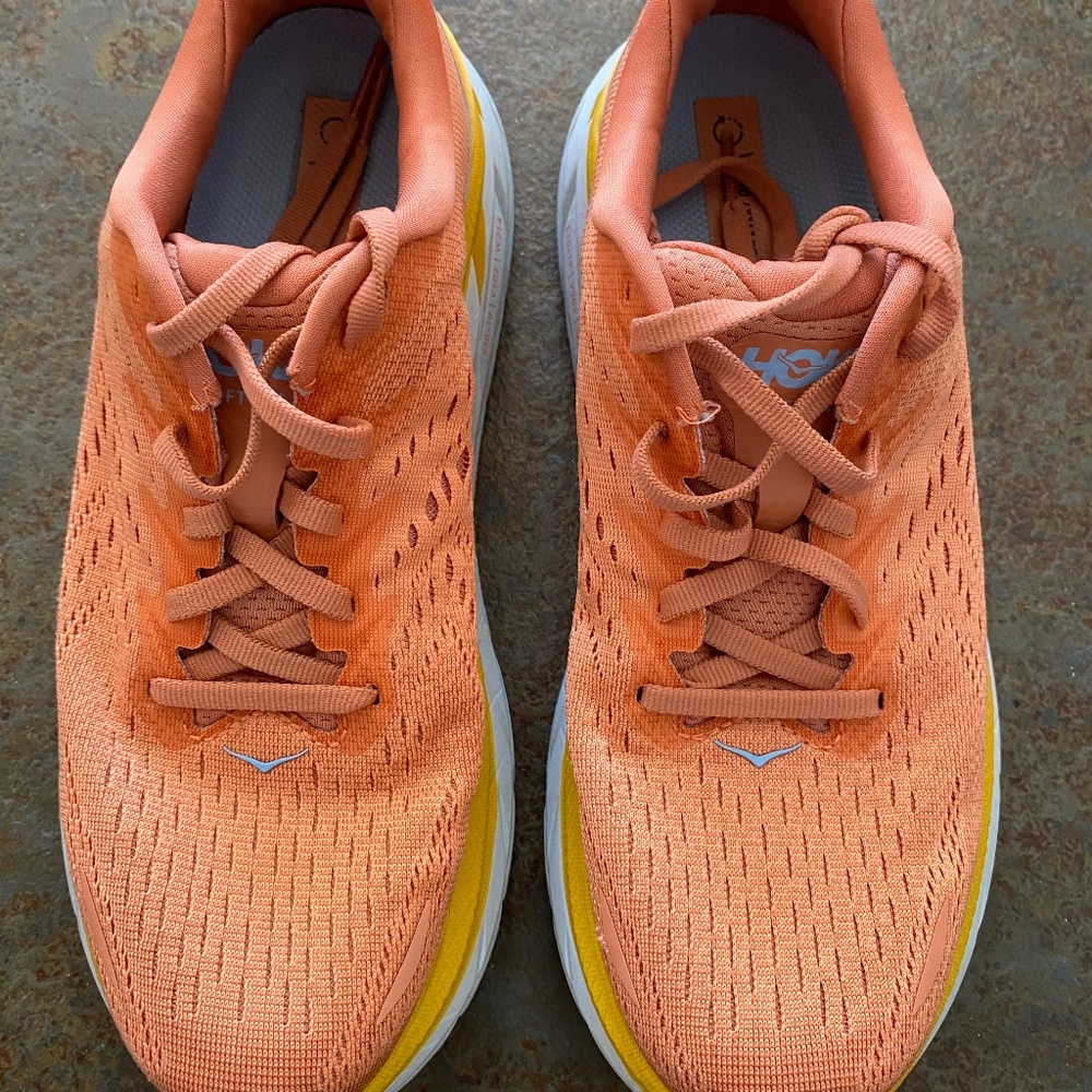 Hoka Clifton 8